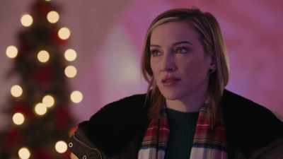 Yes, I think
that's a good idea. - A Royal Christmas Crush