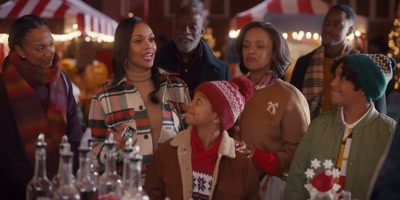 - Yes! I will have the
Candy Cane Bliss, please. - Christmas with a Kiss