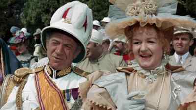 Yes I wouldn't trust him an inch - Carry on Up the Khyber
