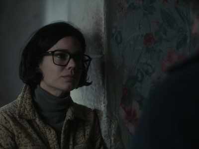 - Yes. - If you like, we could
have lunch together tomorrow. - Un amor