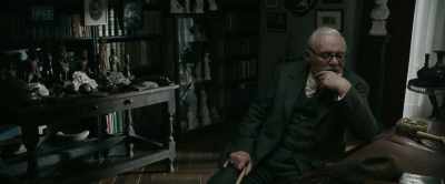Yes, I'm terribly sorry
for being so late. - Freud's Last Session