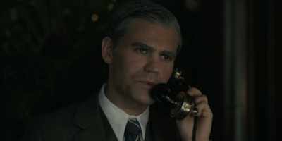Yes, this is mr. Foxworth. - Flowers in the Attic: The Origin