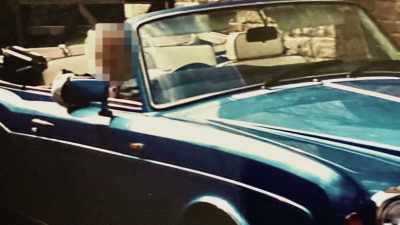 - Yes, it was a seized car
from a gold smuggler - Ross Kemp: Mafia and Britain