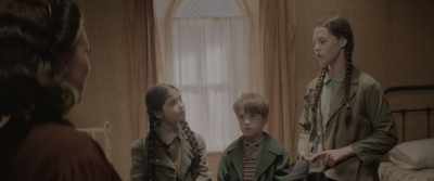 - Yes.
- It's just, uh, like you say, - The Railway Children Return