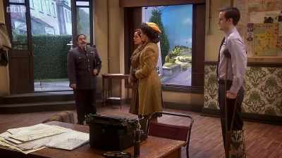 Yes, I've been carrying it around
all day. - The Goes Wrong Show