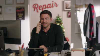Yes, I've been trying
to call him, - Season's Greetings from Cherry Lane