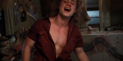 - Yes! Kick his ass, Steve!
- Get him! - Stranger Things