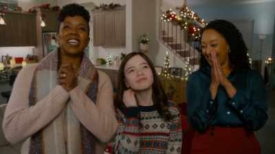 -Yes!
-[laughing] - Scouting for Christmas