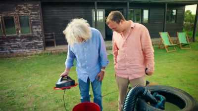 Yes!Look at that.
Actually, that's pretty impressive.
It's pretty good. - James May and the Dull Men