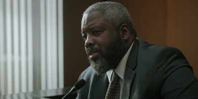 Yes. Mr. Elliott had told the deputies
that he called 911 - The Lincoln Lawyer
