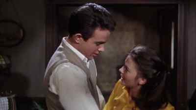 Yes, Mrs. Harper, here's your change. - Splendor in the Grass