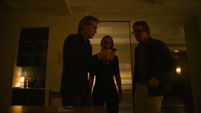 - Yes?
- Okay, listen to me. - Full Circle