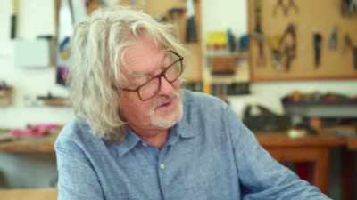 Yes.One's compressing,
one's straining, - James May and the Dull Men