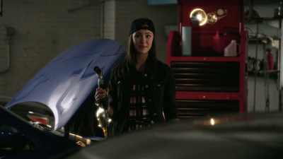 - Yes!
- [power wrench whirs] - I Am Frankie