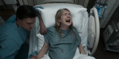 - Yes, push, push.
That's a good push. - American Horror Story
