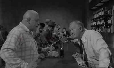 - Yes, sir?
- Bottle of beer. - The Killing