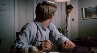 -Yes, sir?
-It's getting late. - The Waltons