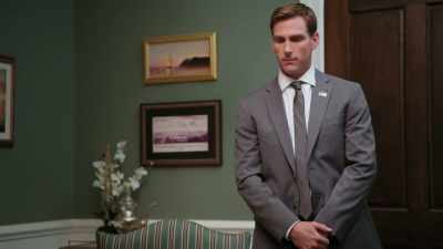 - YES, SIR.
- OK, NOW LEAVE MY OFFICE, - Tyler Perry's The Oval