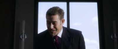 - Yes, sir.
- The Boss: Is he crying? - Mayhem