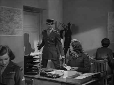 Yes, sir. Yes, Colonel.
Yes, sir. - I Was a Male War Bride