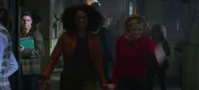 -Yes! Susie! Come on! We need help! Okay. - Chilling Adventures of Sabrina