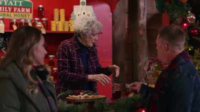 Yes, and that's Apple
Blossom, Clover and Lilac. - A Merry Christmas Wish