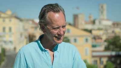 - Yes.
- ..the smell were so high. - Write Around the World with Richard E Grant