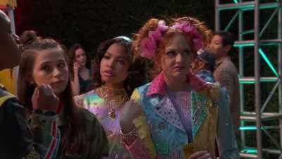 Yes. The yellow
really pops, right? - Raven's Home
