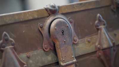 Yes, there's wood and leather
and metal and studs. - Jews of the Wild West