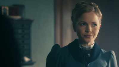 YES, THEY GRIND YOU DOWN. BUT, I KNOW THE
DIFFERENCE BETWEEN WHAT IS RIGHT AND WRONG. - Miss Scarlet and the Duke