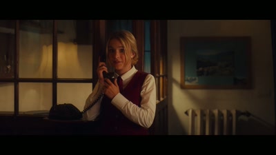 - Yes, they're back now.
- [man] All right. - The Claus Family 3