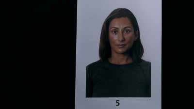Yes, she twisted her ankle, - Celebrity SAS: Who Dares Wins