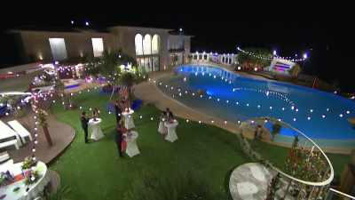‐Yes.
‐We love you guys! - Love Island