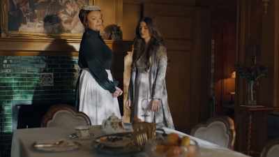 Yes, well - Gilded Newport Mysteries: Murder at the Breakers
