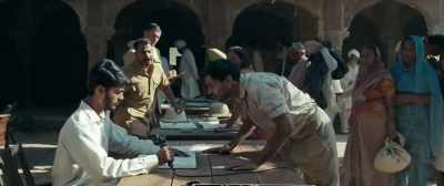 Yes, we will. It's coming.
Darling, water's coming. - Viceroy's House