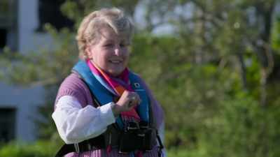 -- Yes. -- Yeah, see that's the thing, - Extraordinary Escapes with Sandi Toksvig