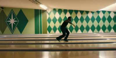Yes. Yeah. Straighten out.
Yes, yes! Now! - The Gutter