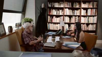 - Yes, yes, David is driven, - My Professor's Guide to Murder