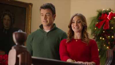 - Yes, yes.
- Merry Christmas. - 'Twas the Date Before Christmas