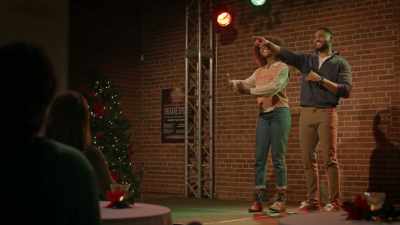 - Yes. Yes.
- She said yes. - Christmas of Yes