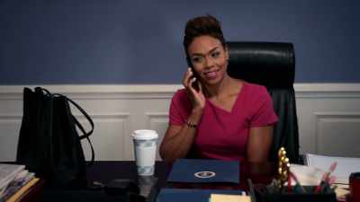 Yes, yes, thank you for
running it so quickly. - Tyler Perry's The Oval