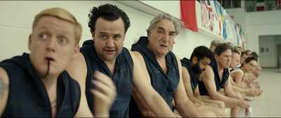 - Yes! Yes! We did it!
- Oh! - Swimming with Men