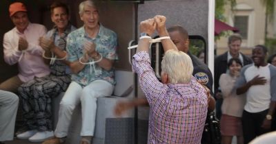Yes! Yes! Yes! Yes! Yes! - Grace and Frankie