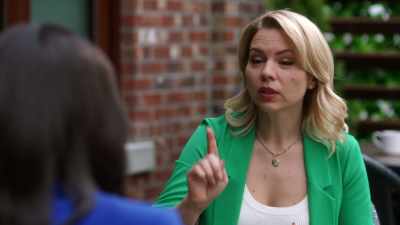 - Yes. You... you are right. - Lies and Ex Wives: Secrets on Maple Street