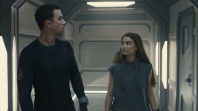 - Yes.
- You didn't call for help? - The Ark