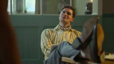 Yes, you've seen me on the
stage. Did you catch his Coriolanus? - Funny Woman