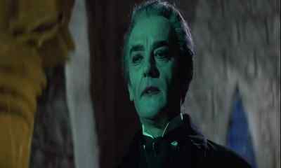 Yet you can
serve me, Kah. - The Legend of the 7 Golden Vampires