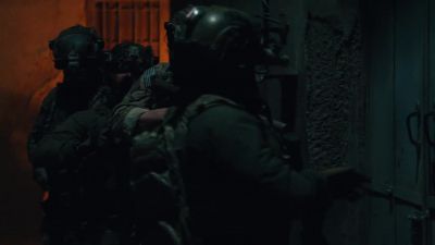 Yo, we better hurry up, man. - SEAL Team