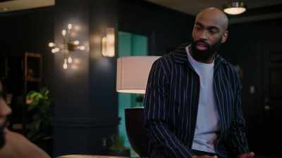 - Yo, can she sue me?
- Yes, she can sue you. - Tyler Perry's Bruh