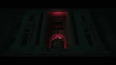 - Yo. Check out the courthouse.
- What's up with that red light? - Vampires vs  the Bronx